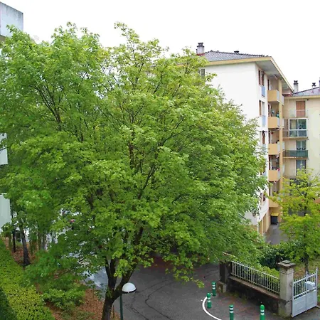 Tres Beau Proche Centre, Tres Calme Lägenhet *
